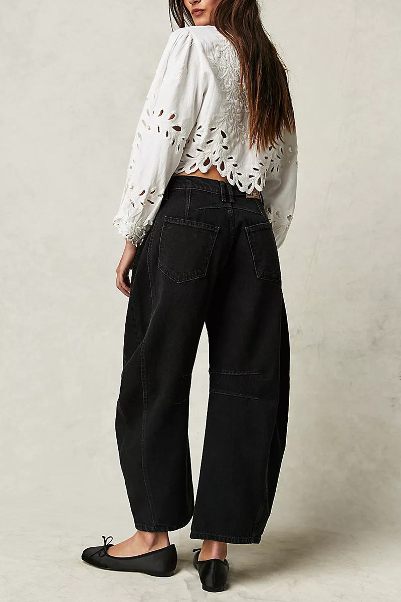 Stylish High-Waisted Cropped Jeans