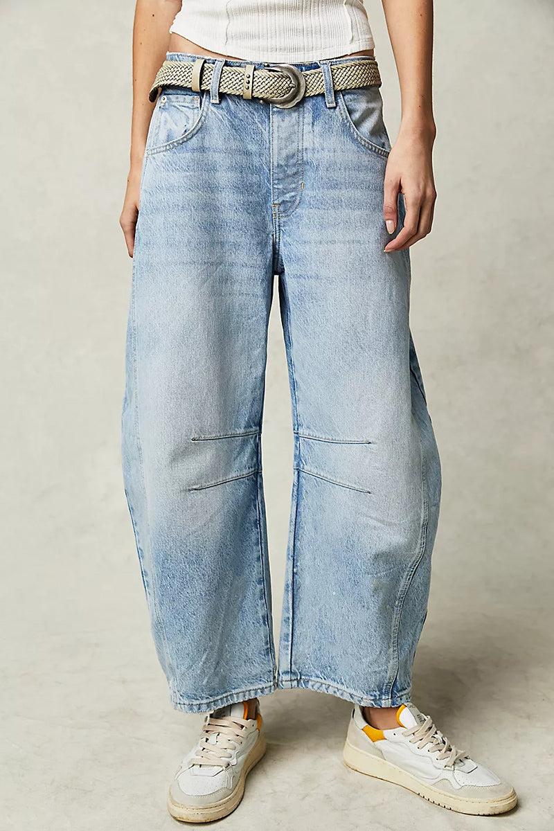 Stylish High-Waisted Cropped Jeans